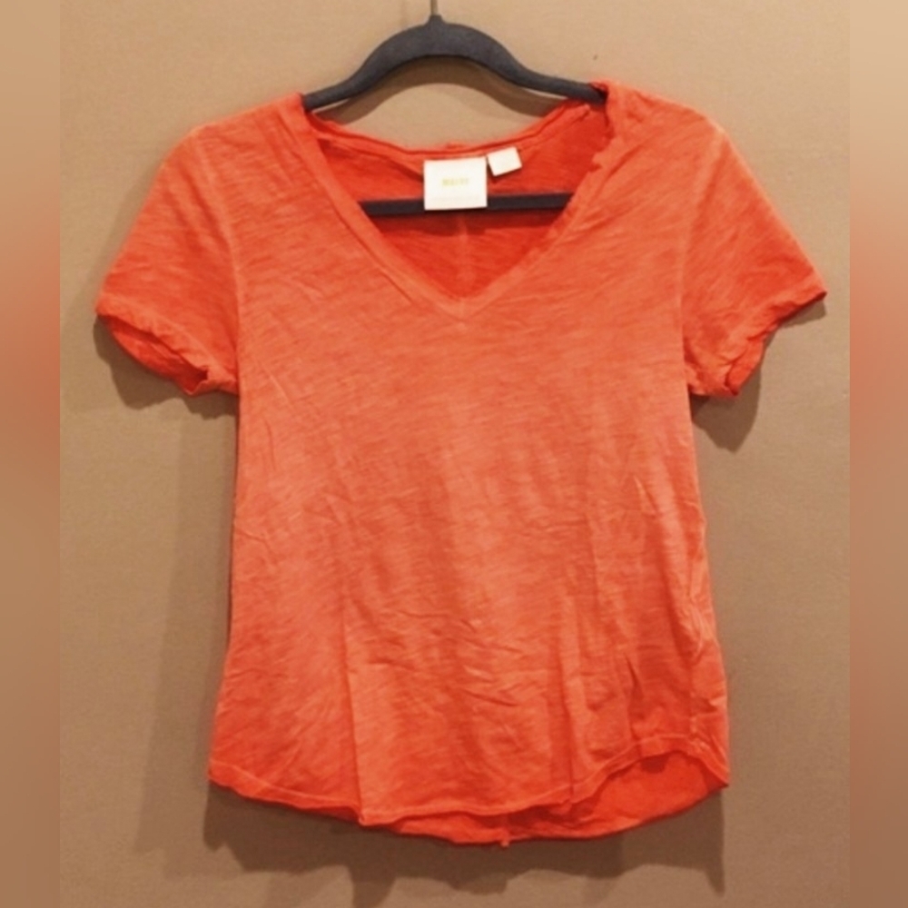 Maeve Raw Hem Coral V-Neck Tee